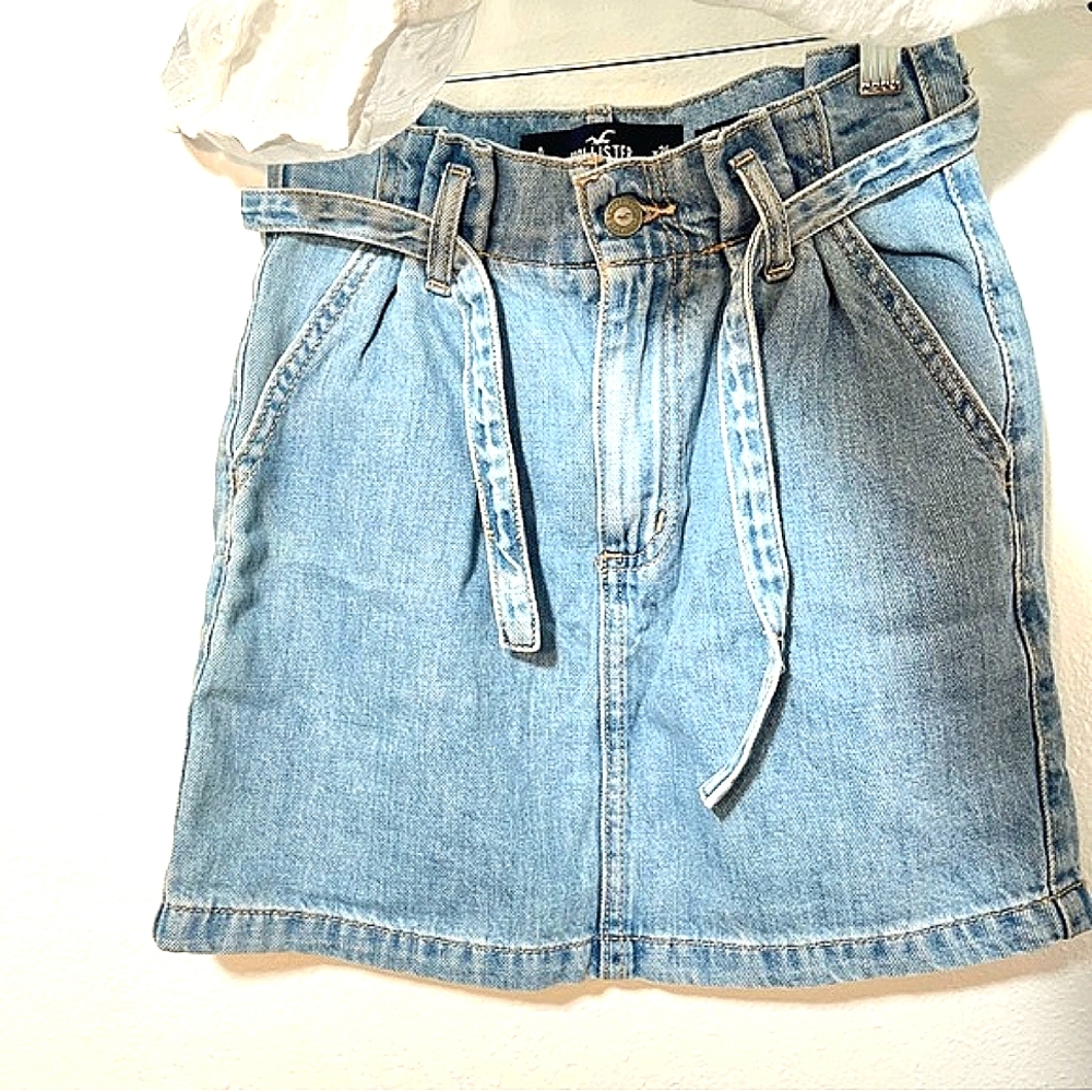 Hollister size 0 denim super high waisted mini skirt